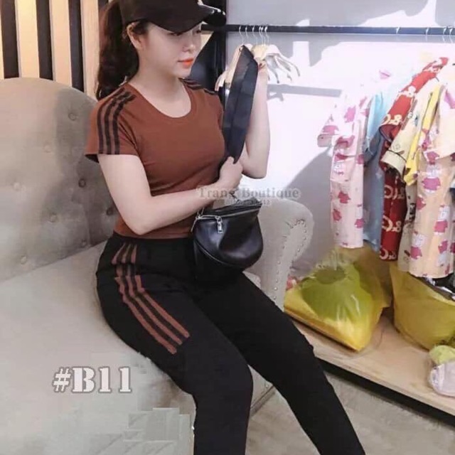Combo quần áo cho khách