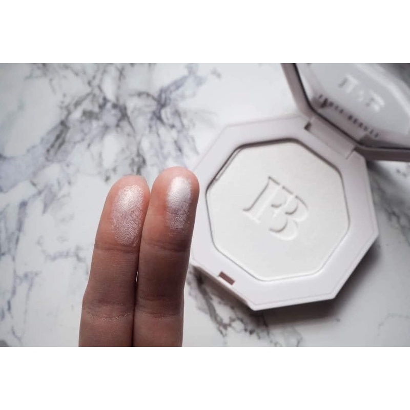 Phấn bắt sáng Fenty Beauty Metal Moon