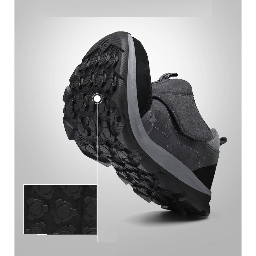 High Quality Anti-Slip Mountain Sneakers For Men