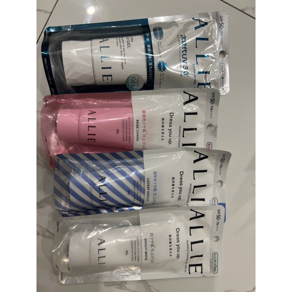 Kem chống nắng Allie Kanebo 60g/90g