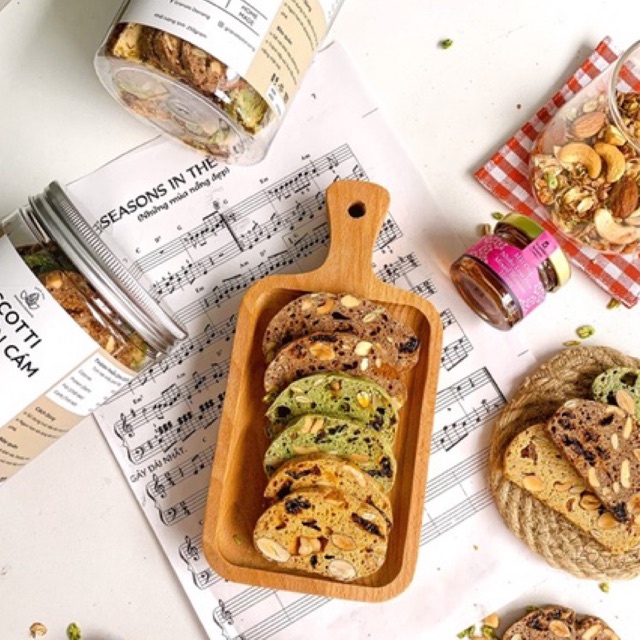 Biscotti , Bánh ngũ cốc ăn kiêng từ bột mỳ nguyên cám , Không đường , Mix 3 vị: chocolate, nguyên cám, matcha , 250gr | BigBuy360 - bigbuy360.vn