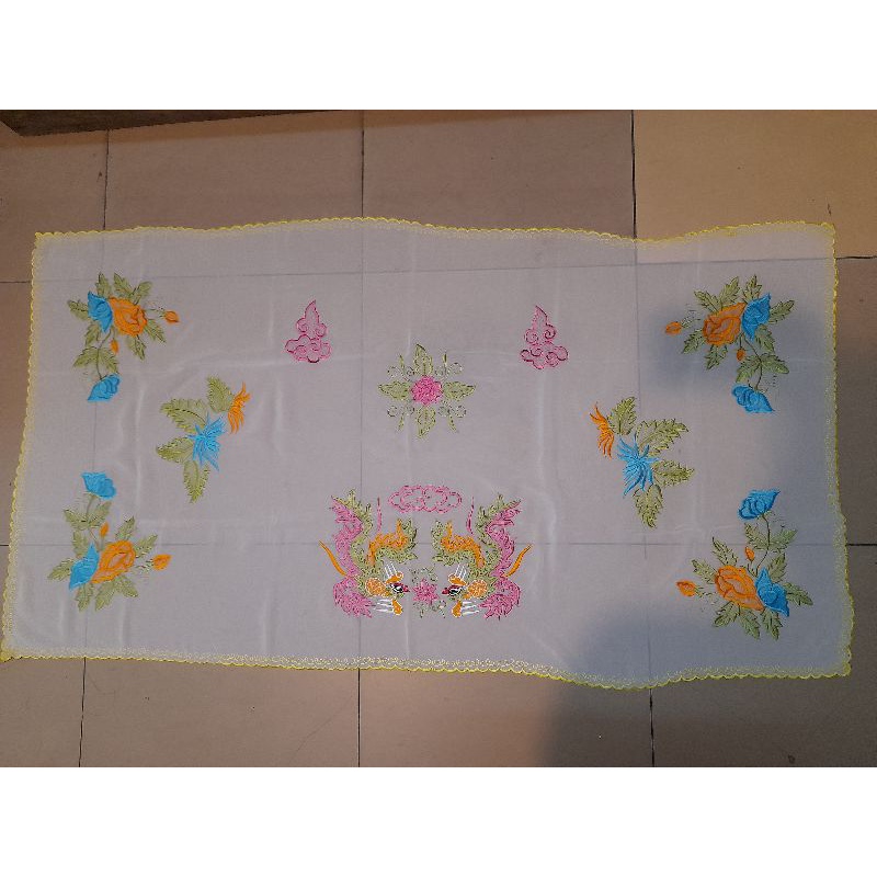 Khăn choàng chúa. Phụ kiện hầu đồng