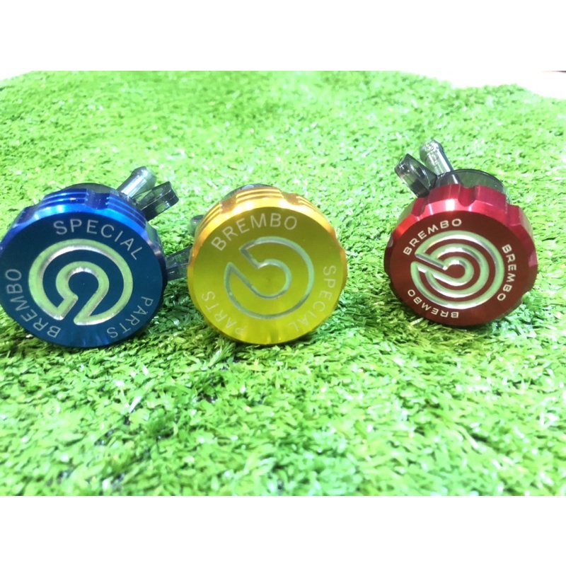 bình dầu brembo nắp nhôm cnc xài mọi loại xe