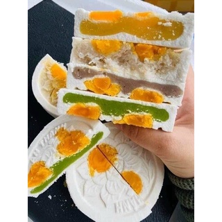 Bánh in nhân trứng muối mix đặc biệt thơm ngon dtfood 500g