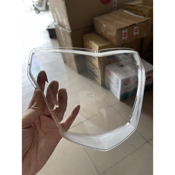 Chụp đèn trước xe Shark SYM
