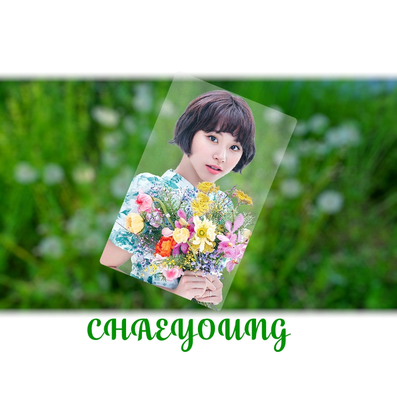 Ảnh thẻ nền trong suốt in hình nhóm nhạc TWICE