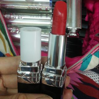 Son tester Dior 999 ( ko tem đáy, nắp trắng)
