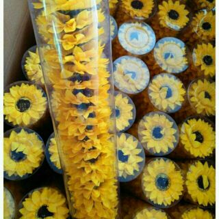 1 đầu bông hoa sáp hướng dương có đế