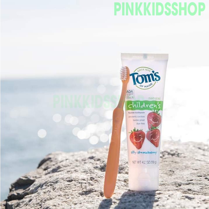 Kem đánh răng cho bé có Fluoride Tom's Of Maine Natural Toothpaste, Silly Strawberry, 144g