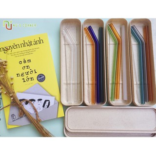 Set 3 ống hút thuỷ tinh, cọ và hộp PP lúa mạch màu kem