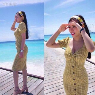 ĐẦM CARO CỔ VUÔNG NÚT GỖ