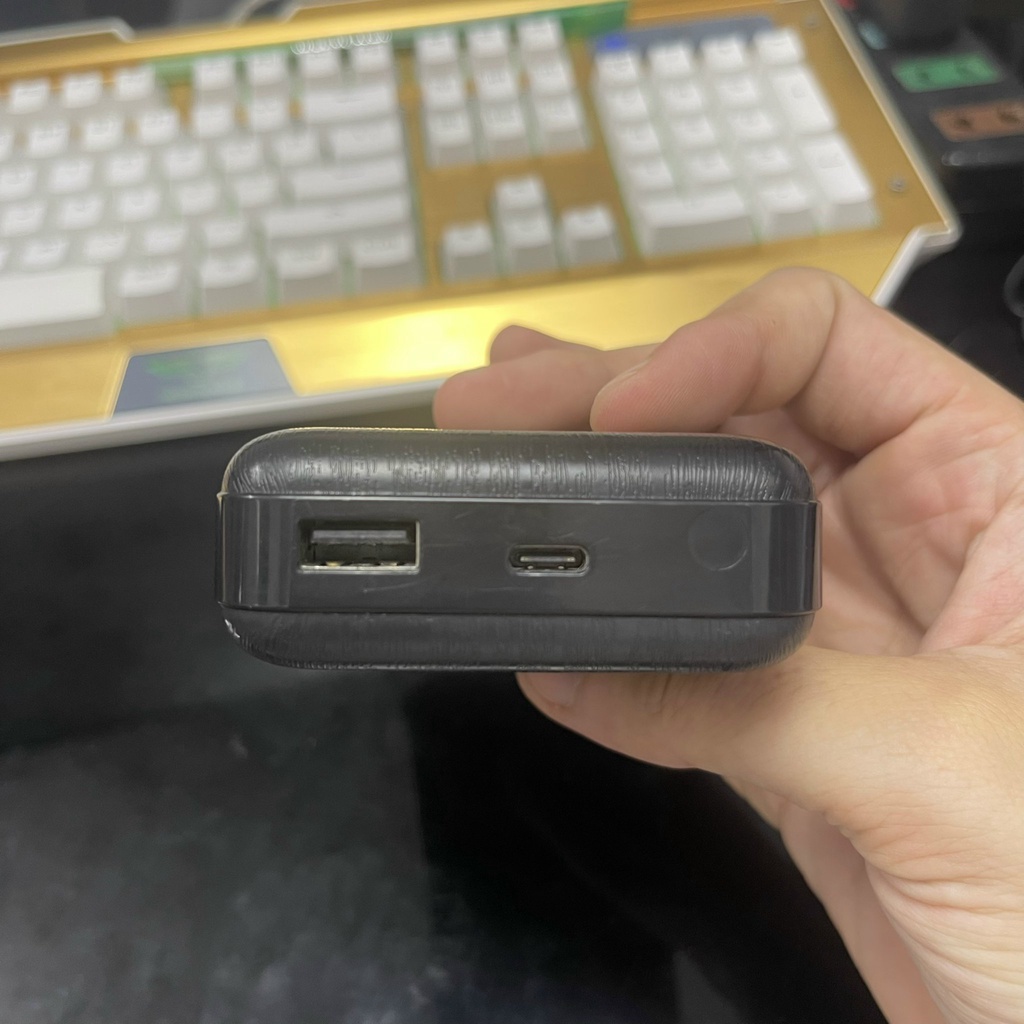 Pin dự phòng điện thoại  dung lượng 24000mah bảo hành 1 năm