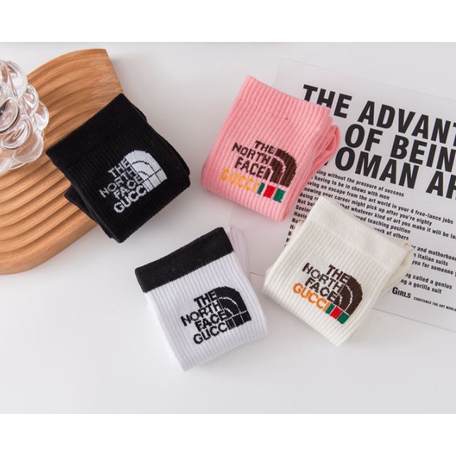 Vớ THE NORTH FACE cao cổ Nam Nữ phong cách thể thao, trẻ trung, năng động.
