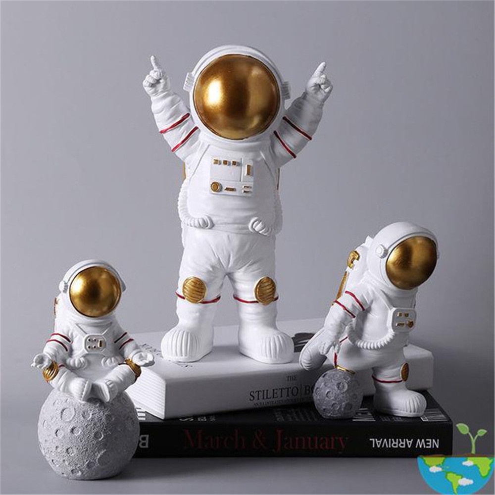 1/3 Cái Sáng Tạo Nhựa Phi Hành Gia Phi Hành Gia Để Bàn Trang Trí Hình Tượng Spaceman Trang Trí Mẫu Quà Tặng Trang Trí Nhà Cửa
