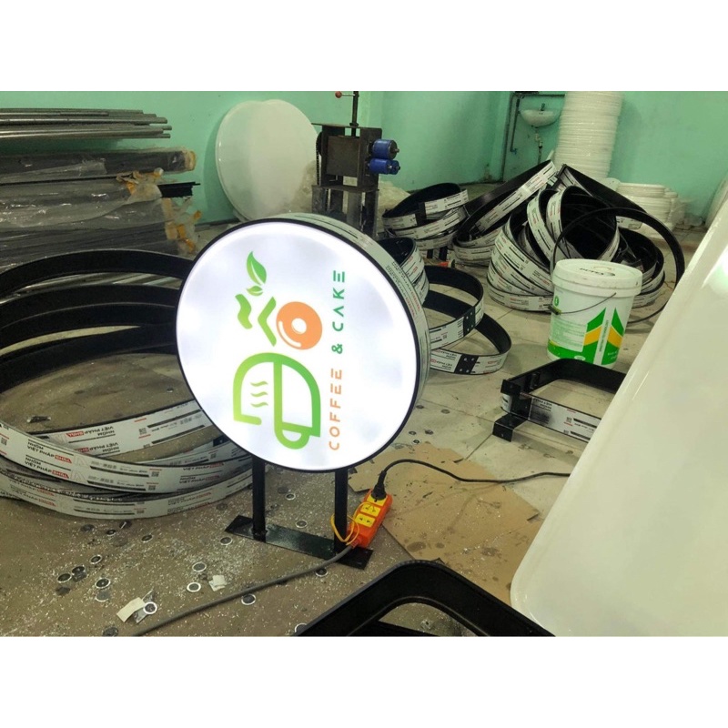 Hộp đèn mica hút nổi tròn size 50cm in uv 2 mặt độ bền màu 4-5 năm