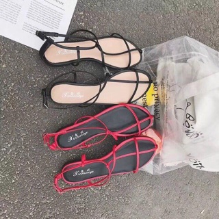 Sandal dây mảnh