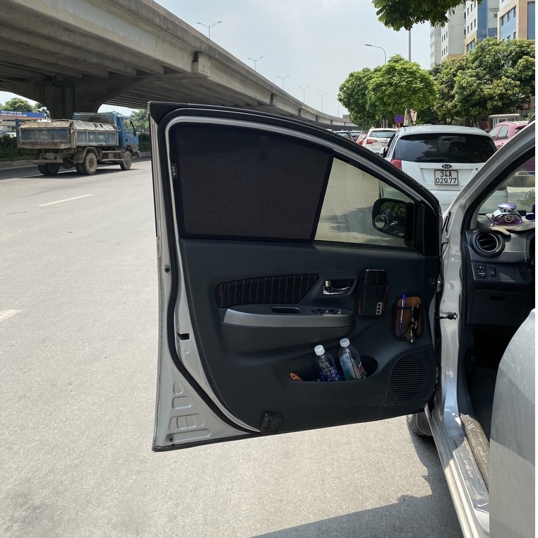 Tấm Rèm Che Nắng Nam Châm Thiết Kế Riêng Cho Từng Mẫu Xe  -