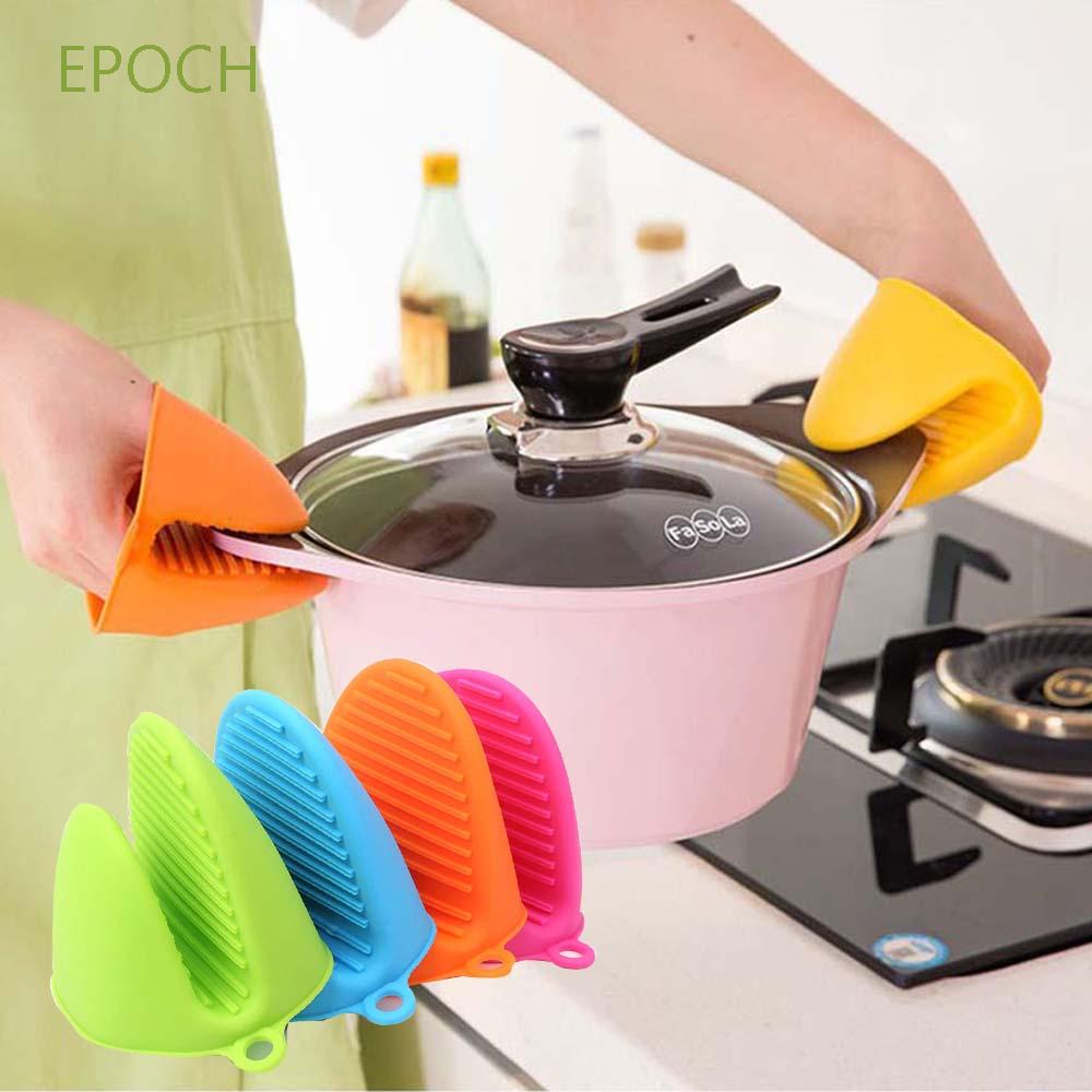 Găng tay nhấc nồi silicone chịu nhiệt chống trượt tiện lợi dành cho nhà bếp