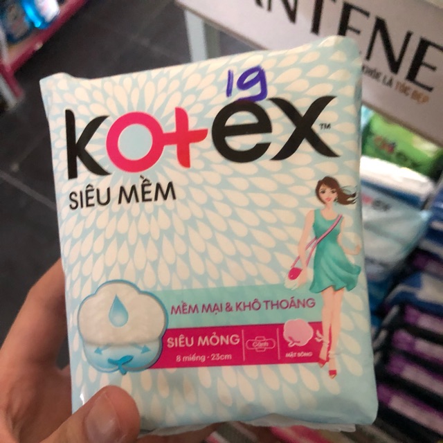 Băng vệ sinh kotex siêu mềm mỏng hết tặng