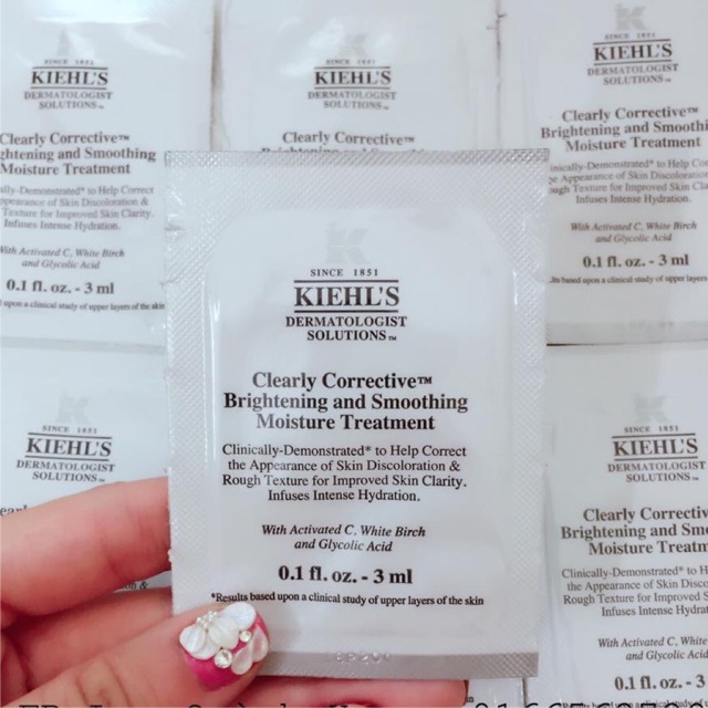 Sample Kem Dưỡng Trắng Kiehl's Clearly Corrective Brightening and Smoothing Moisture Treatment