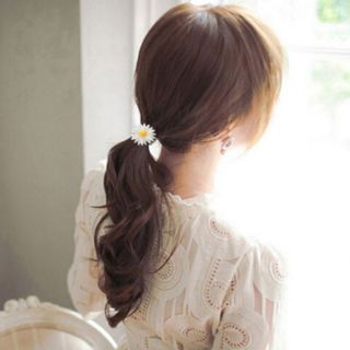 Cột ,kẹp hoa cúc trắng