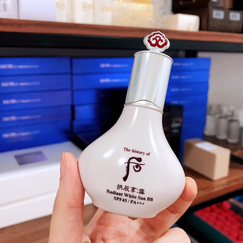 Kem nền chống nắng Whoo Gongjinhyang Seol Whitening Sun BB SPF45+/PA+++ | BigBuy360 - bigbuy360.vn