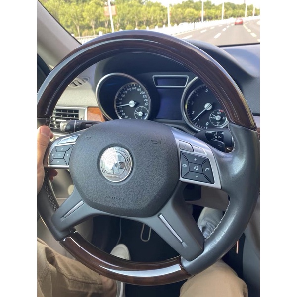 LOGO VOLANG MERCEDES