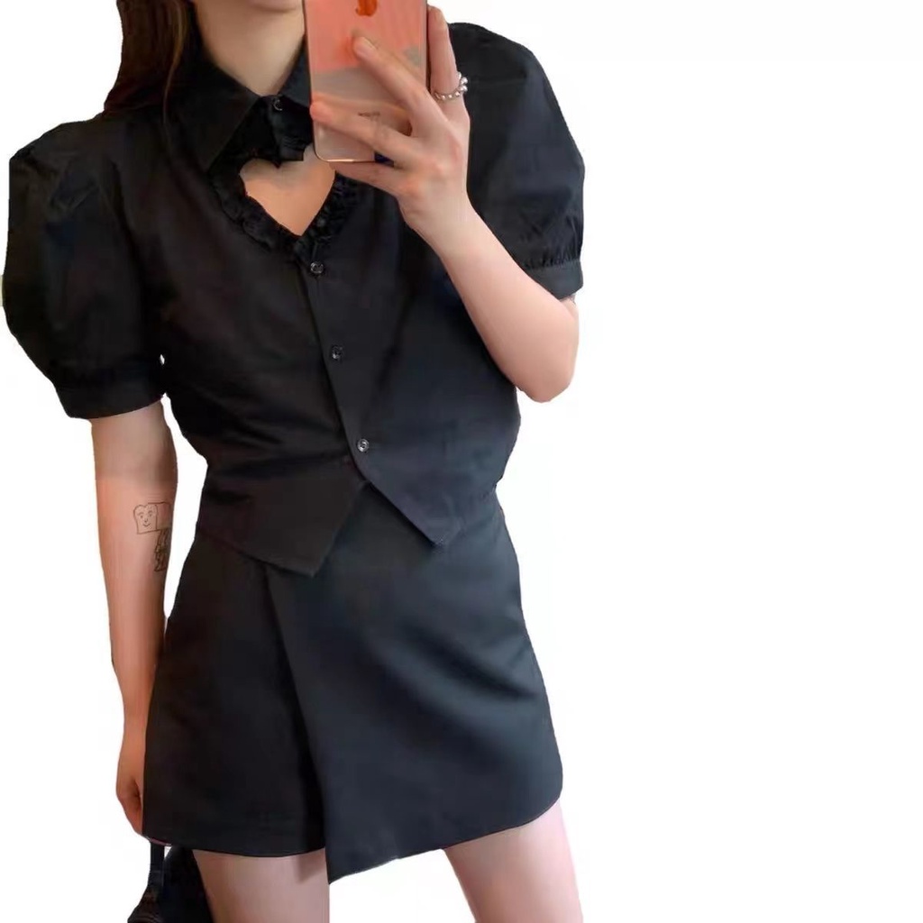 Hàng Có Sẵn Áo Thun Ngắn Tay Khoét Lỗ Trái Tim Phong Cách Mới Cho Nữ