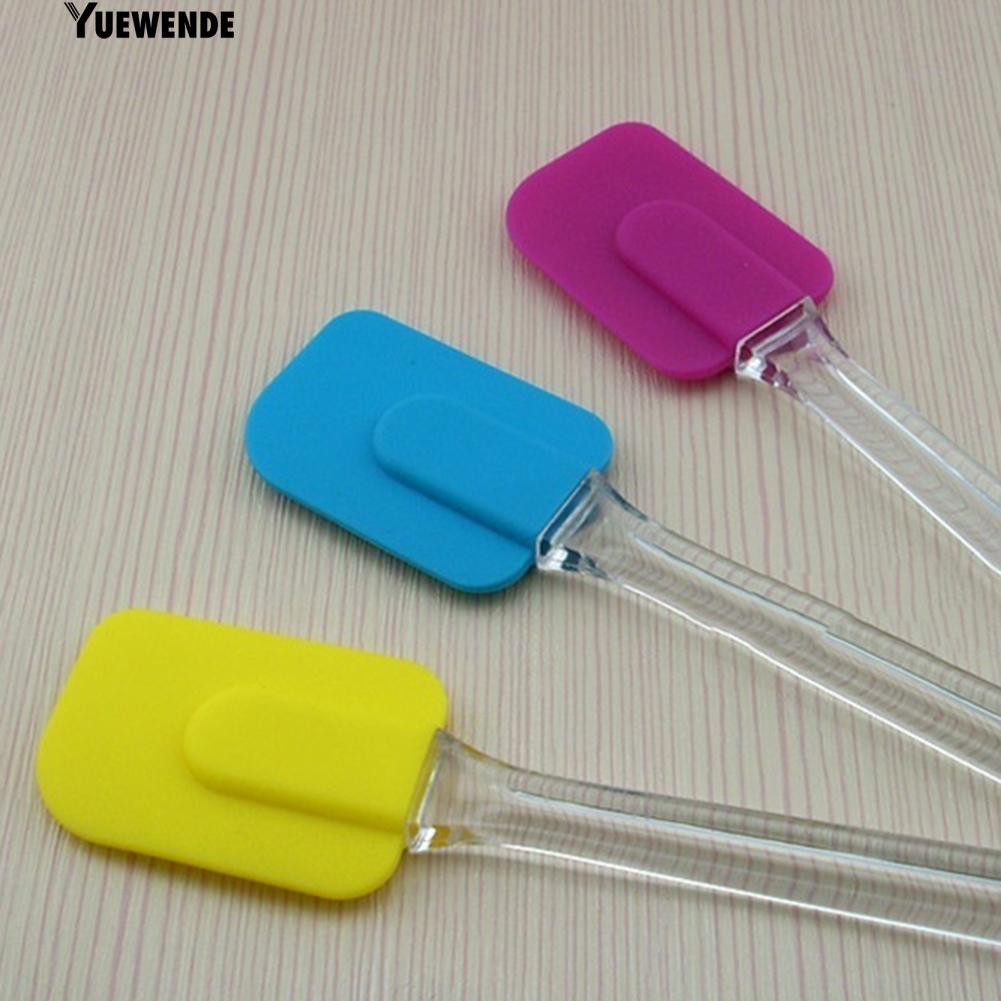 Thìa vét bột bằng silicone tiện dụng