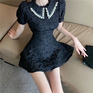Đầm tay phồng ôm dáng xinh xắn cho nữ