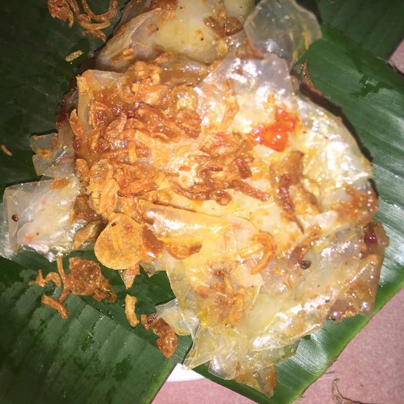 Bánh tráng sate ủ lá chuối