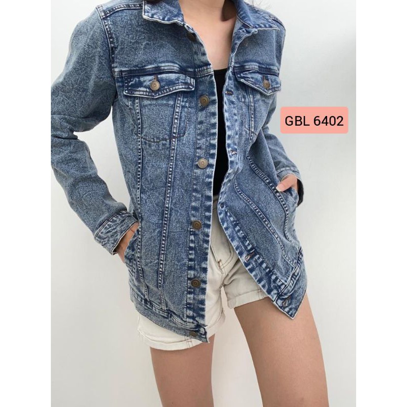 Áo Khoác Denim Màu Xanh Đậm Phong Cách Cá Tính