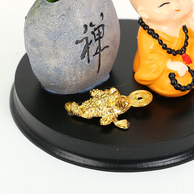 Bộ tượng chú tiểu tứ không trang trí xe ô tô kèm chậu cây và đế gốm mang lại may mắn, an nhiên tự tại