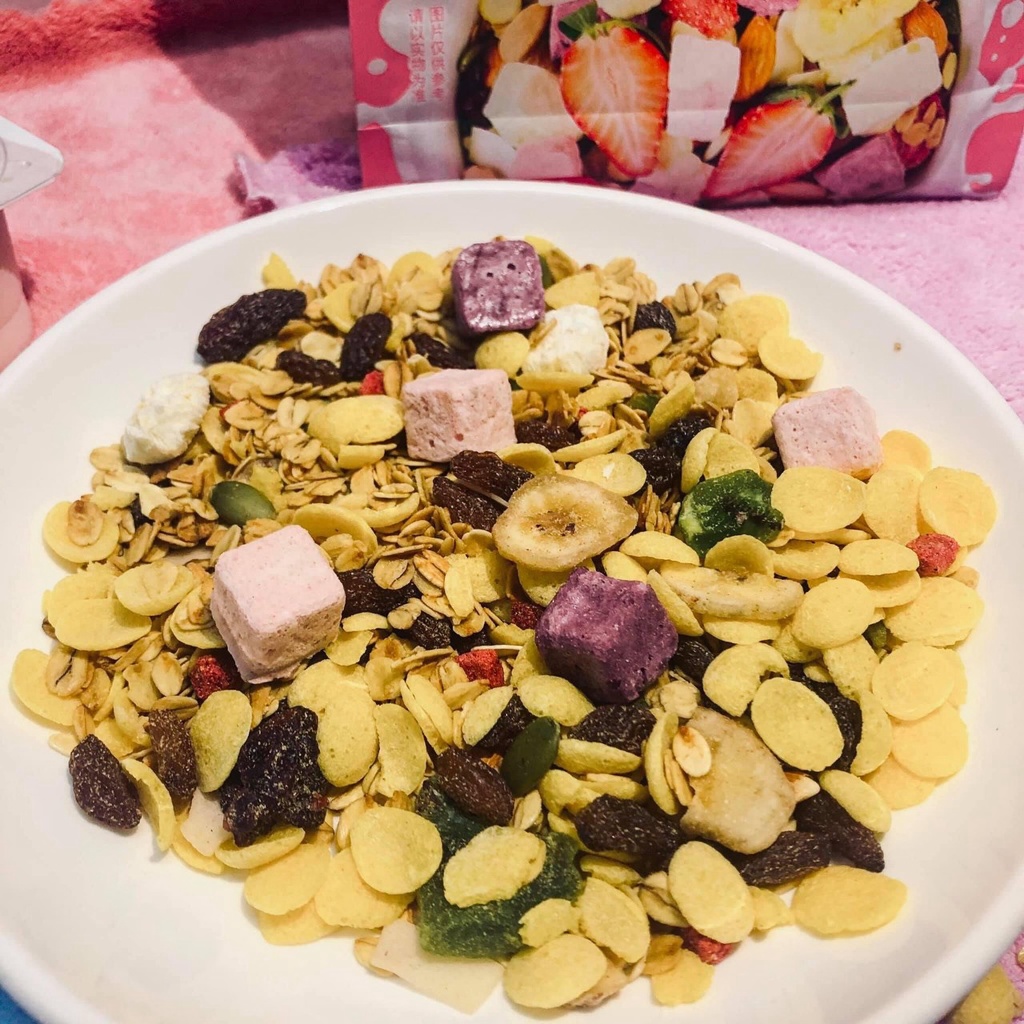 Ngũ cốc sữa chua yến mạch nướng mix trái cây và hạt dinh dưỡng Meizhoushike