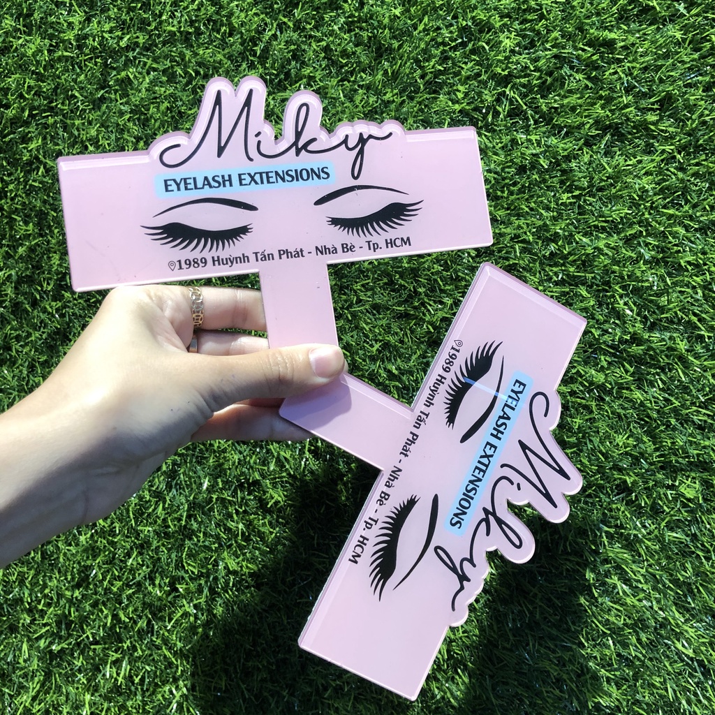 Bảng hiệu mica treo shop - Mẫu heo xinh xắn - Biển hiệu giá cực rẻ