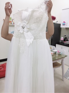 Váy cưới cô dâu