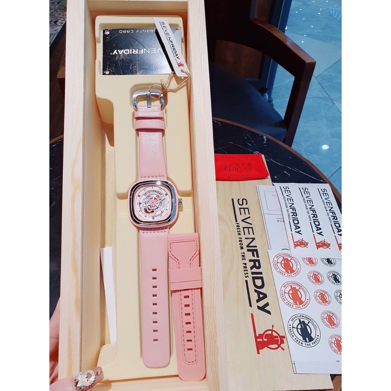 Đồng hồ nam SeVen dây da