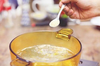 Hạt Nêm Gà Topvalu 60g (mẫu mới)
