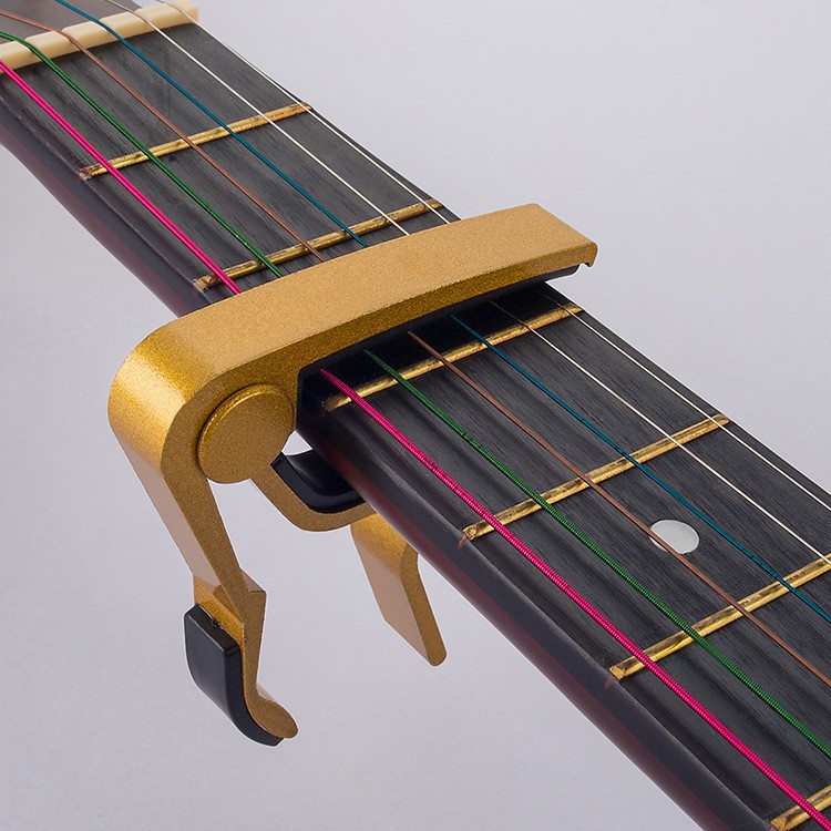 Capo bằng kim loại nhiều mầu sắc cho đàn guitar Acoustic và ukulele CP01
