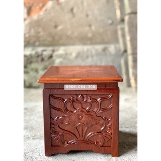 Đôn Đế Vuông Loại Cao Chạm Khắc Hoa Sen, Đế Kê Tượng Gỗ Hương Vuông Cao Hoa Sen