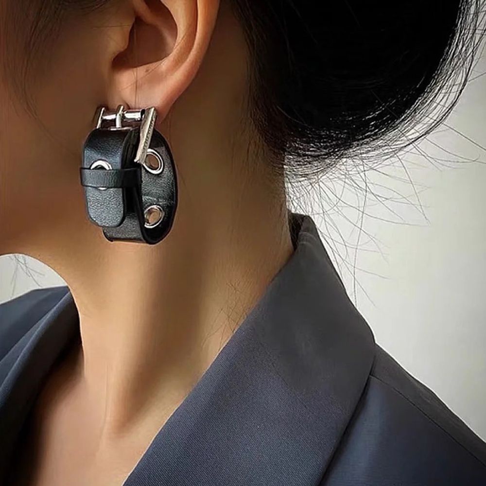 Kẹp tóc Y2K bằng da màu trơn phối khóa và phụ kiện hình trái tim phong cách cổ điển dành cho nữ