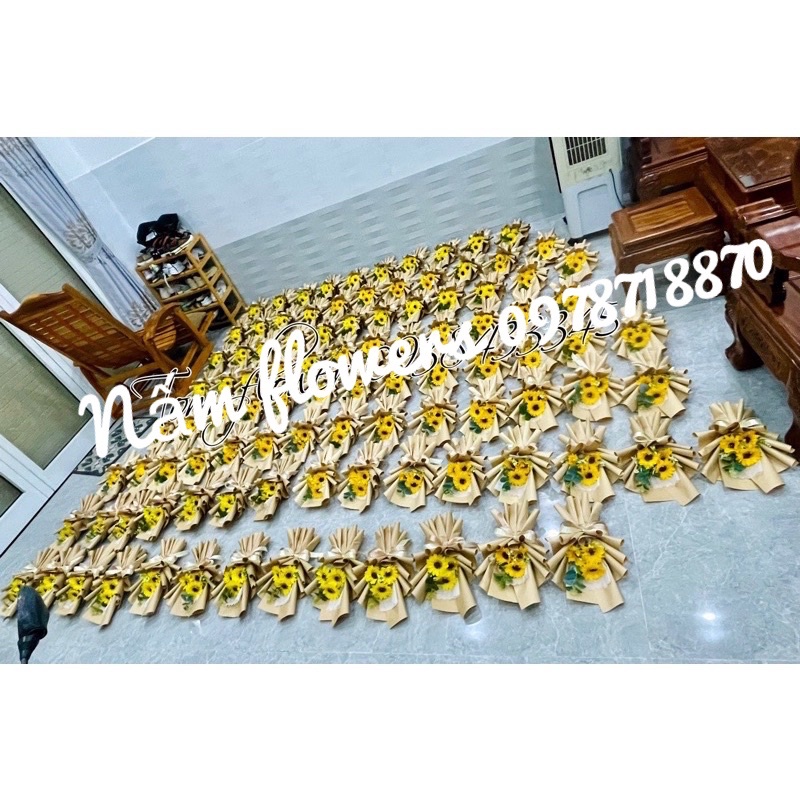 Bó hướng dương 3 bông kèm lá táo