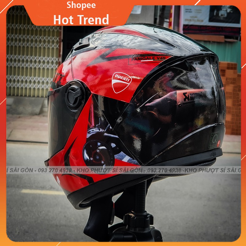 Nón bảo hiểm Fullface AGU dán decal team DUCATI chính hãng - Mũ fullface AGU đen bóng lên tem DUCATI kèm kính đen