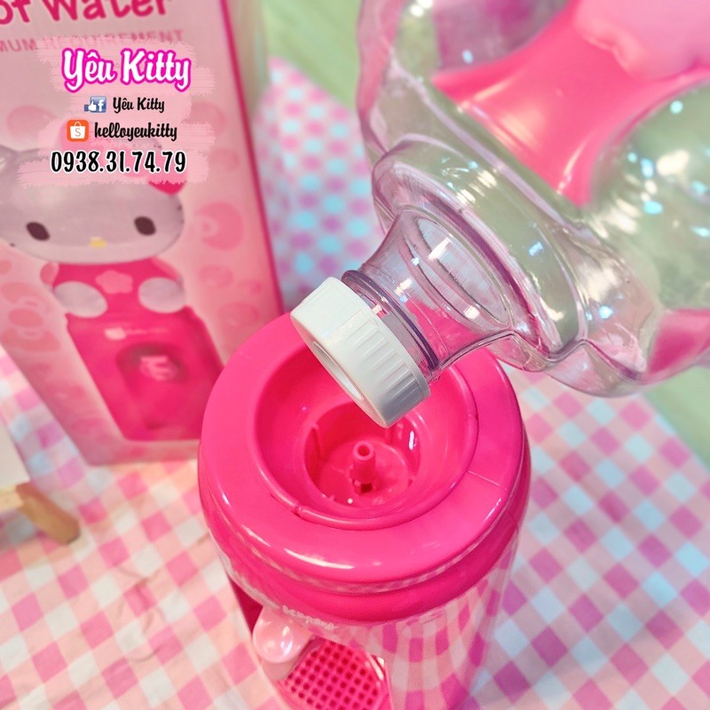 Bình nước 2L Hello Kitty