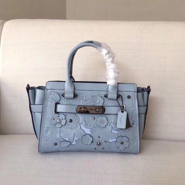 Túi COACH SWAGGER