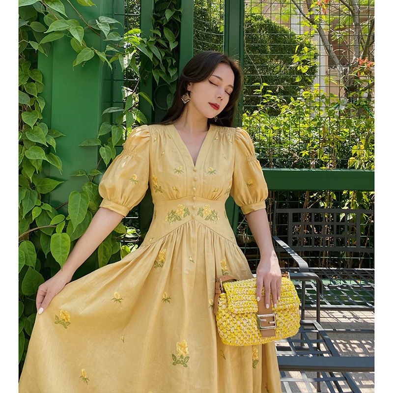 Đầm Dài Trung Bình In Họa Tiết Hoa Hồng Vàng Phong Cách Retro Pháp Cao Cấp Cho Nữ