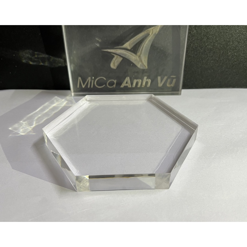 Khối đế mica, khối mica trong, tấm mica trong lục giác trưng bày sản phẩm