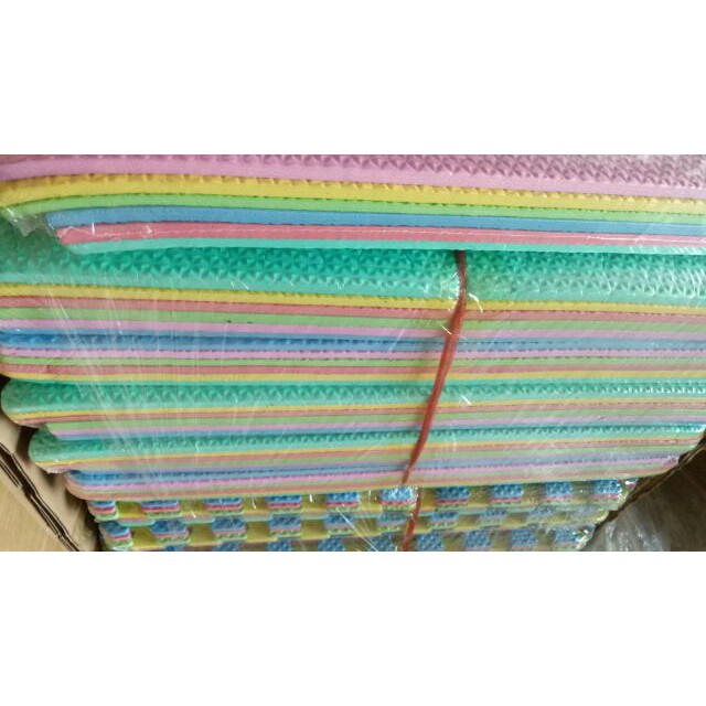 Bán lẻ 1 miếng thảm xốp trải sàn nhiều màu kt 60x60