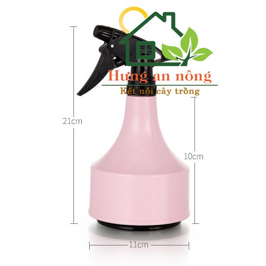 Bình nhựa phun xịt tưới cây cầm tay 600ml