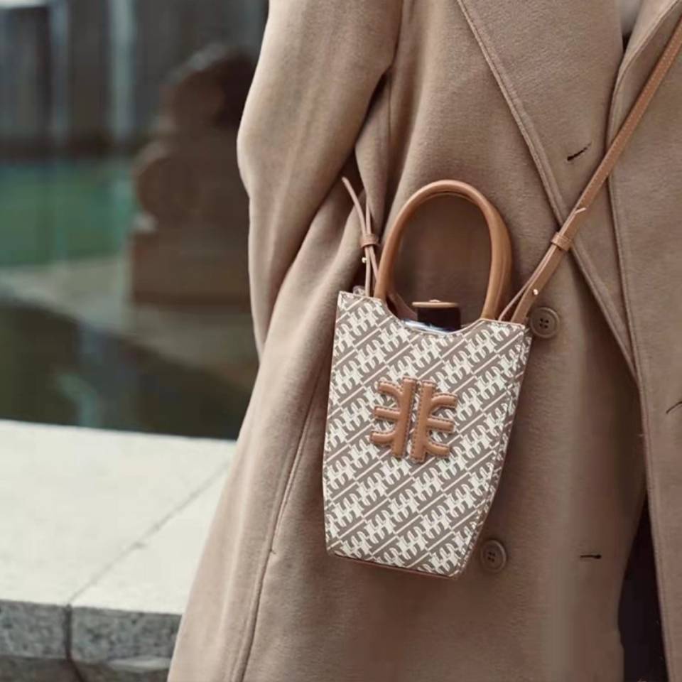 Túi xách tote đeo chéo vai mini JW PEI dòng FEI hình bình hoa thời trang 2021